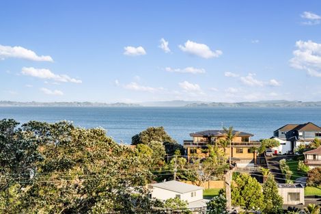 Photo of property in 86 Hebron Road, Waiake, Auckland, 0630