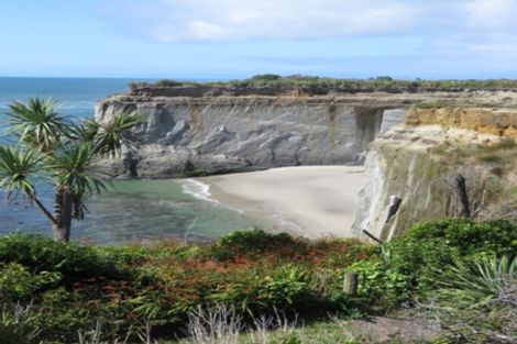 Photo of property in 20 Clifftop Lane, Cape Foulwind, 7892