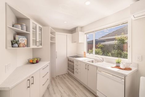 Photo of property in 16 Ida Street, New Brighton, Christchurch, 8061
