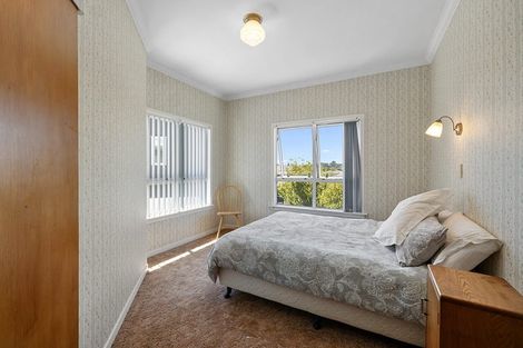 Photo of property in 258 Saint Aubyn Street, New Plymouth, 4310