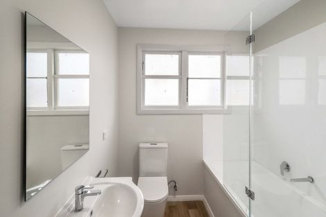 Photo of property in 2 Argyle Grove, Trentham, Upper Hutt, 5018