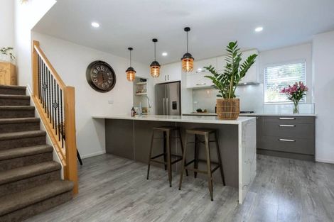 Photo of property in 20d Kaurilands Road, Titirangi, Auckland, 0604