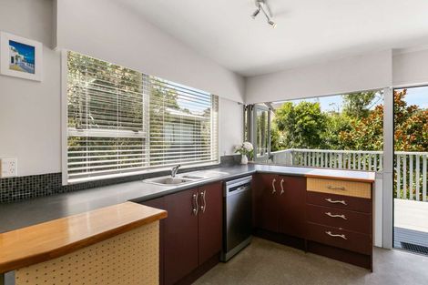 Photo of property in 117 Beach Haven Road, Beach Haven, Auckland, 0626