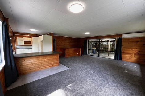 Photo of property in 1/93 Target Road, Totara Vale, Auckland, 0629