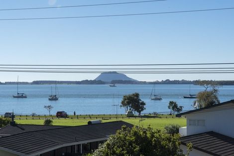 Photo of property in 25 Harbour View Road, Omokoroa, 3114