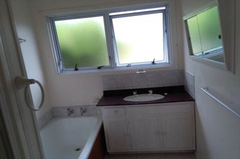 Photo of property in 30 William Souter Street, Forrest Hill, Auckland, 0620