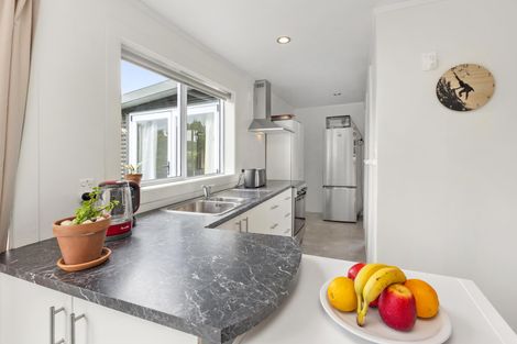 Photo of property in 24b Manukau Road, Raglan, 3225