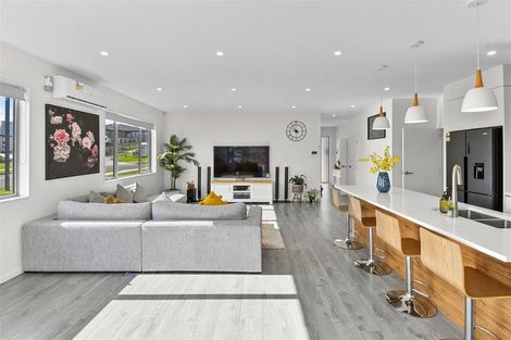 Photo of property in 16 Wingfield Road, Pokeno, 2402