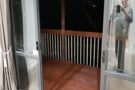 Photo of property in 6/44 Fields Parade, Oteha, Auckland, 0632