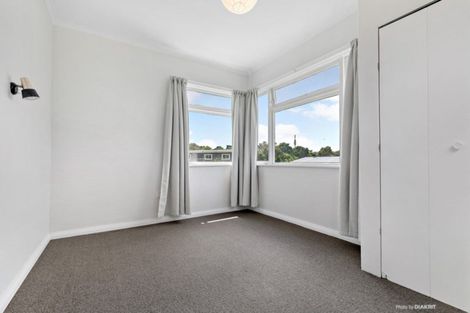 Photo of property in 199 Newlands Road, Newlands, Wellington, 6037