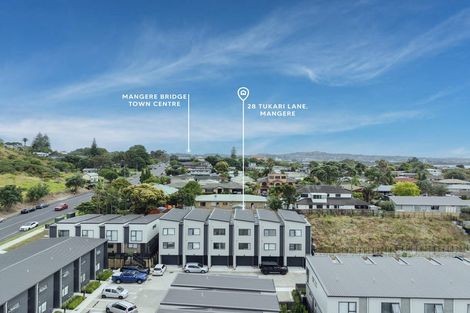 Photo of property in 28 Tukari Lane, Mangere Bridge, Auckland, 2022