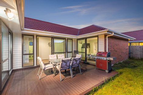 Photo of property in 20 Tarapiroe Avenue, Takanini, 2112