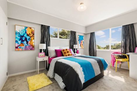 Photo of property in 2 April Place, Red Hill, Papakura, 2110