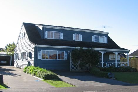 Photo of property in 33 Crampton Court, Orewa, 0931