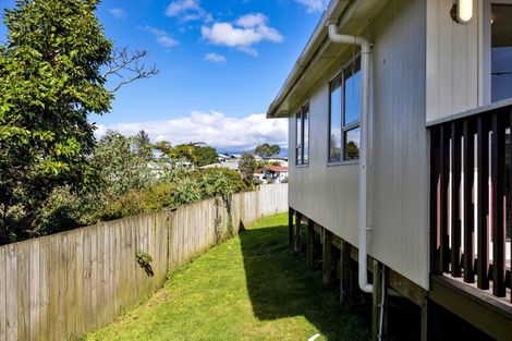 Photo of property in 7 Kelvin Place, Westown, New Plymouth, 4310