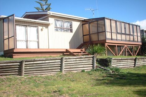 Photo of property in 191 Seaforth Road, Waihi Beach, 3611