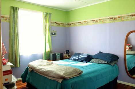 Photo of property in 90 Tiro Tiro Road, Levin, 5510