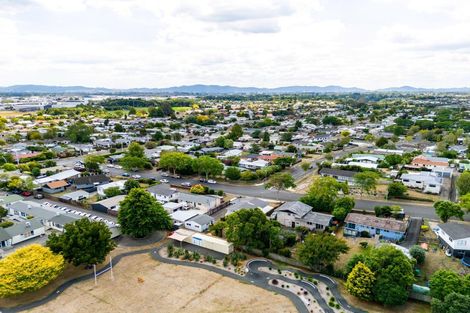 Photo of property in 77 Pohutukawa Drive, Pukete, Hamilton, 3200