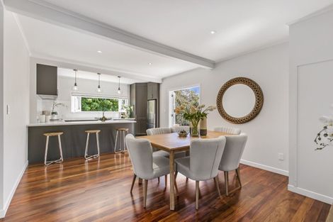 Photo of property in 1/13 Eversleigh Road, Belmont, Auckland, 0622