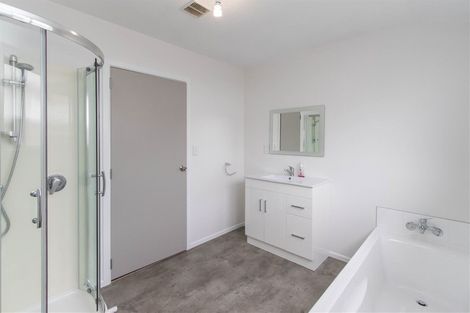 Photo of property in 5a Maire Street, Inglewood, 4330