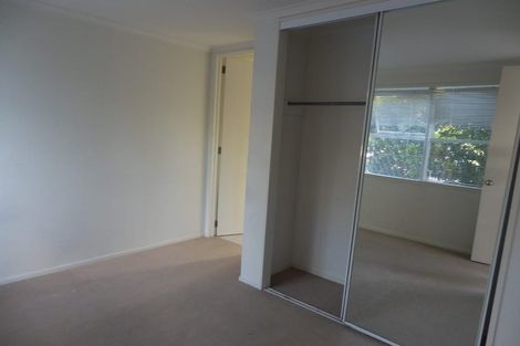 Photo of property in 1/2 Prebble Place, Mission Bay, Auckland, 1071