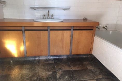 Photo of property in 10 Pamir Place, Welcome Bay, Tauranga, 3112