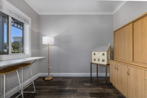 Photo of property in 9 Baxters Rise, Aotea, Porirua, 5024