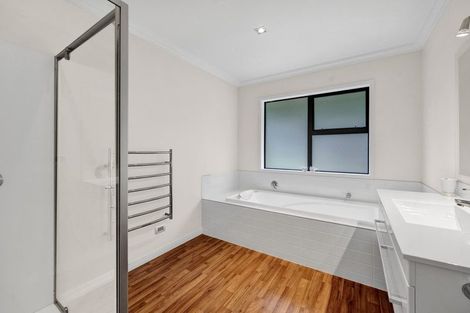 Photo of property in 271 Henwood Road, Paraite, New Plymouth, 4372