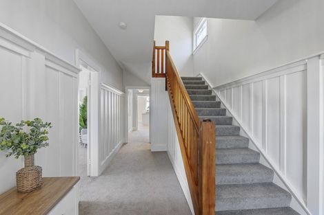 Photo of property in 7 Hackthorne Road, Cashmere, Christchurch, 8022