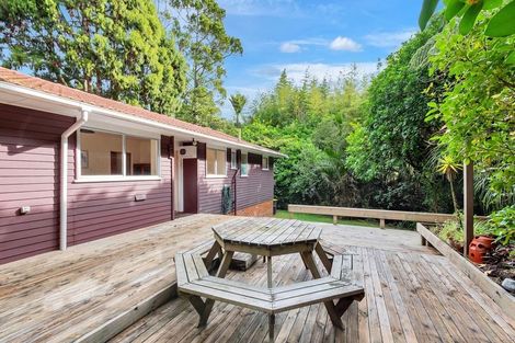Photo of property in 18 Ngaio Road, Titirangi, Auckland, 0604