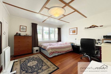 Photo of property in 10 Moana Crescent, Blagdon, New Plymouth, 4310