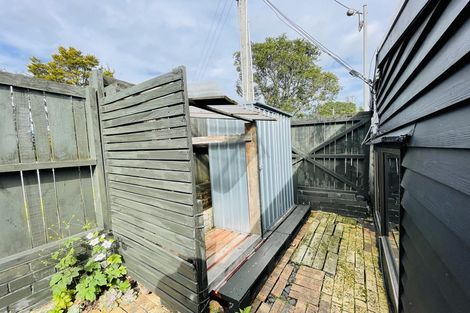 Photo of property in 211 Titirangi Road, Titirangi, Auckland, 0604