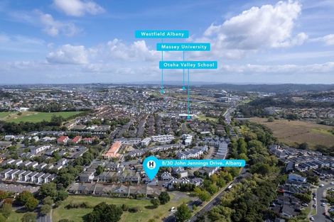 Photo of property in 8/30 John Jennings Drive, Oteha, Auckland, 0632