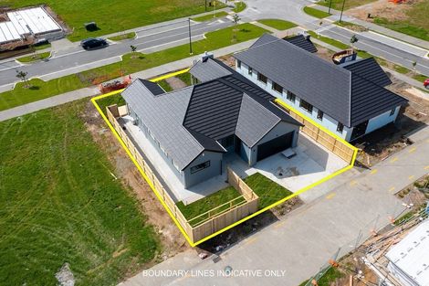 Photo of property in 27 Uatoto Road, Clarks Beach, 2122