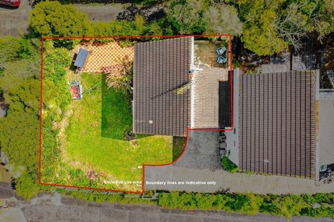 Photo of property in 2/62 Waiau Street, Torbay, Auckland, 0630