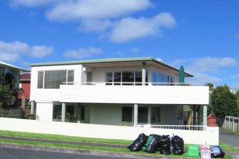 Photo of property in 2/45 Devon Road, Bucklands Beach, Auckland, 2012