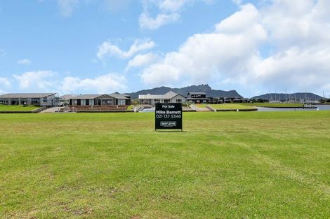 Photo of property in 29 Maturiki Drive, One Tree Point, 0118