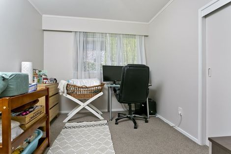 Photo of property in 1/279 Sunset Road, Sunnynook, Auckland, 0632