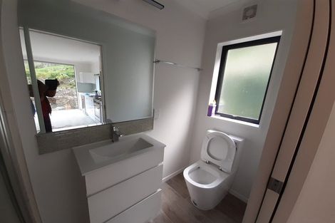 Photo of property in 31 Percy Dyett Drive, Karori, Wellington, 6012