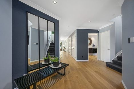 Photo of property in 12a Wainoni Heights, Greenhithe, Auckland, 0632