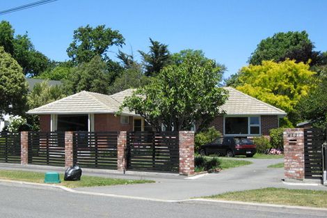 Photo of property in 483 Avonhead Road, Avonhead, Christchurch, 8042