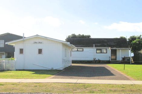 Photo of property in 135 Captain Cook Road, Cooks Beach, Whitianga, 3591