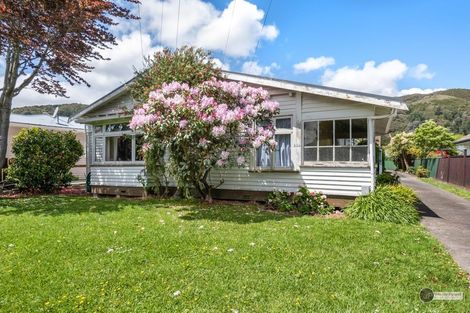 Photo of property in 288 Waiwhetu Road, Fairfield, Lower Hutt, 5011