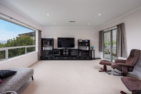 Photo of property in 84 Downing Street, Crofton Downs, Wellington, 6035