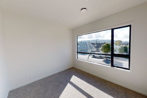 Photo of property in 1c Wai-iti Crescent, Woburn, Lower Hutt, 5010