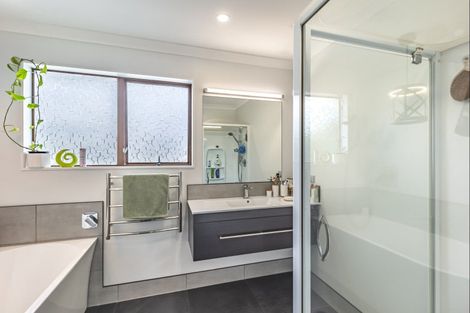 Photo of property in 10 Martin Harvey Street, Levin, 5510