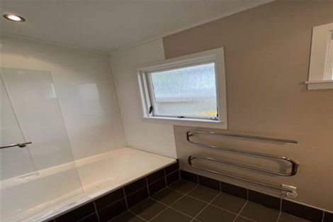 Photo of property in 1/23 Levesque Street, Birkdale, Auckland, 0626