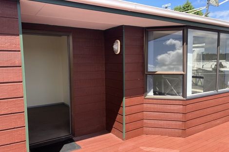 Photo of property in 32a Roseman Avenue, Mount Roskill, Auckland, 1041