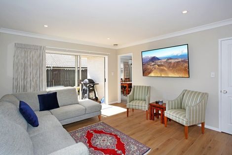 Photo of property in 1/66 Orangewood Drive, Northpark, Auckland, 2013