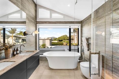 Photo of property in 23 Muritai Road, Milford, Auckland, 0620